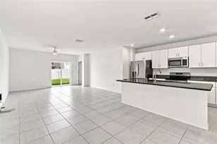 13659 Newbridge St, Spring Hill, FL 34609 - Photo 5