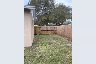 3914 King Drive, Brandon, FL 33511 - Photo 5