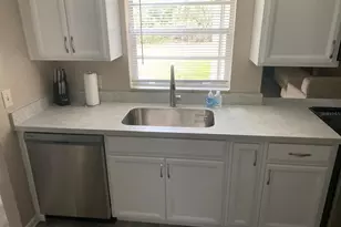 3914 King Dr, Brandon, FL 33511 - Photo 3