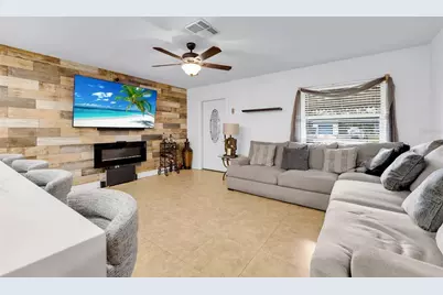 2031 Jefferson Avenue, Deltona, FL 32738 - Photo 5