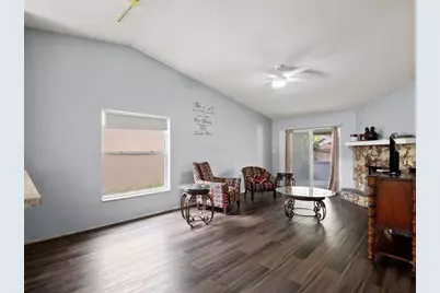 8937 Valencia Gardens Drive, Orlando, FL 32825 - Photo 9