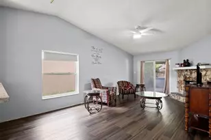8937 Valencia Gardens Dr, Orlando, FL 32825 - Photo 9