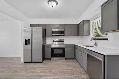 10430 Chalmer Street, Spring Hill, FL 34608 - Photo 13