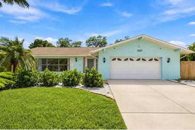 1507 Poinsettia Avenue, Tarpon Springs, FL 34689 - Photo 1