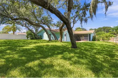 1507 Poinsettia Avenue, Tarpon Springs, FL 34689 - Photo 35