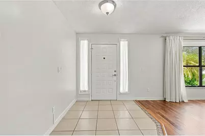 1507 Poinsettia Avenue, Tarpon Springs, FL 34689 - Photo 5
