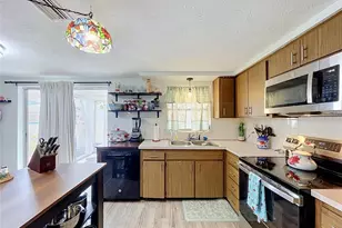 3748 Redwood Dr, Holiday, FL 34691 - Photo 11
