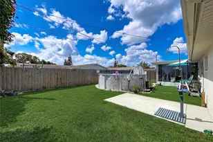 3748 Redwood Dr, Holiday, FL 34691 - Photo 5