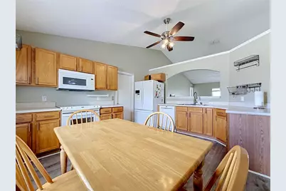 12536 Corrine Avenue, Spring Hill, FL 34609 - Photo 11