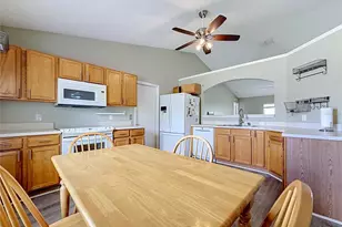 12536 Corrine Ave, Spring Hill, FL 34609 - Photo 11