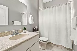 19401 Melody Fair Pl, Lutz, FL 33558 - Photo 27