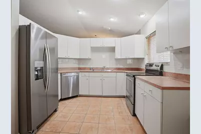 14452 Tamarind Loop, Spring Hill, FL 34609 - Photo 5