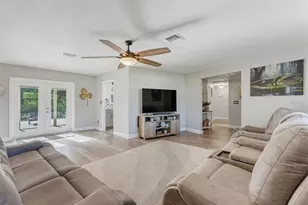 1846 Del Robles Dr, Clearwater, FL 33764 - Photo 11