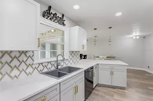 1846 Del Robles Dr, Clearwater, FL 33764 - Photo 13
