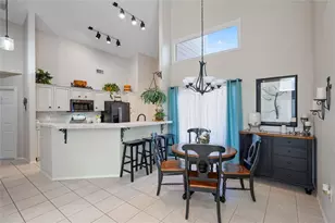 7815 Geneva Ln, Sarasota, FL 34243 - Photo 5