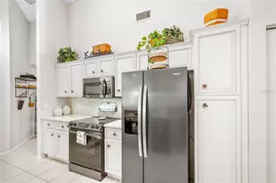 7815 Geneva Ln, Sarasota, FL 34243 - Photo 31