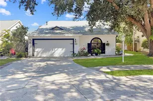 7815 Geneva Ln, Sarasota, FL 34243 - Photo 11