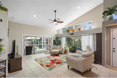 7815 Geneva Lane, Sarasota, FL 34243 - Photo 19