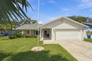 2429 Birdie Ln, Spring Hill, FL 34606 - Photo 3