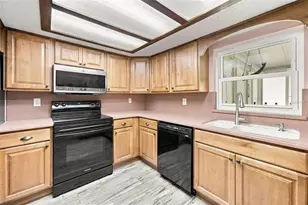 8331 Echo Ln, Spring Hill, FL 34608 - Photo 9