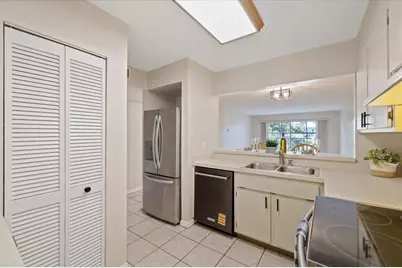 5537 Sea Forest Drive #104, New Port Richey, FL 34652 - Photo 15