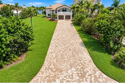 5226 Westshore Drive, New Port Richey, FL 34652 - Photo 3