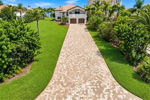 5226 Westshore Dr, New Port Richey, FL 34652 - Photo 3