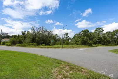 Staten, Spring Hill, FL 34609 - Photo 9