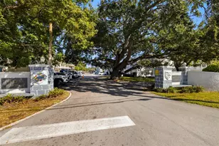 400 Glennes Ln, Dunedin, FL 34698 - Photo 29