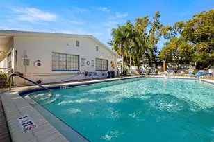 400 Glennes Ln, Dunedin, FL 34698 - Photo 25