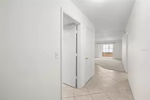 400 Glennes Ln, Dunedin, FL 34698 - Photo 3