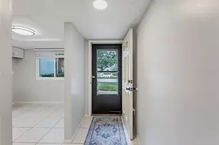 8330 High Point Cir, Port Richey, FL 34668 - Photo 11