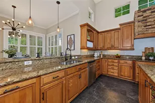 3143 Pineview Dr, Holiday, FL 34691 - Photo 13