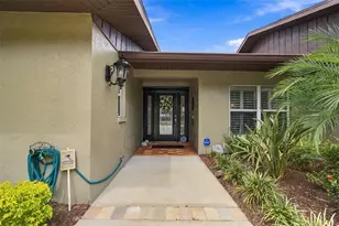 8985 Fairchild Ct, New Port Richey, FL 34654 - Photo 5