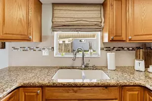 7130 Hollybay Rd, New Port Richey, FL 34653 - Photo 15
