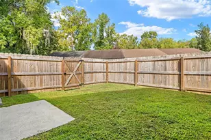 828 Village Dr, Brooksville, FL 34601 - Photo 25