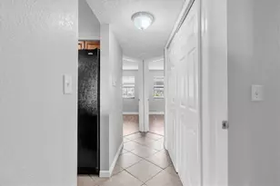 10103 Sailwinds Blvd N, Largo, FL 33773 - Photo 19