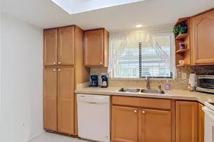 2546 Oakleaf Ln, Clearwater, FL 33763 - Photo 15