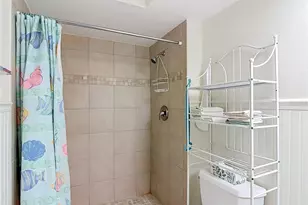2546 Oakleaf Ln, Clearwater, FL 33763 - Photo 37