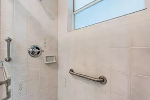 812 High Point Ct, Tarpon Springs, FL 34689 - Photo 25