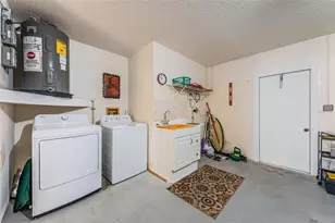 812 High Point Ct, Tarpon Springs, FL 34689 - Photo 33