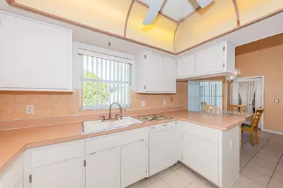 812 High Point Court, Tarpon Springs, FL 34689 - Photo 17