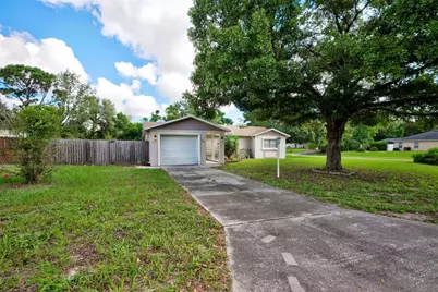 11429 Adelia Street, Spring Hill, FL 34608 - Photo 3