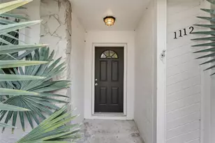 1112 E Lemon St, Tarpon Springs, FL 34689 - Photo 9