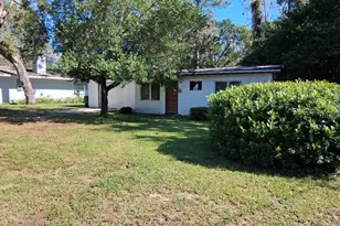 10052 Lake Dr, New Port Richey, FL 34654 - Photo 3