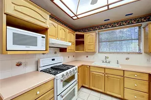 17932 Wendy Sue Ave, Hudson, FL 34667 - Photo 23