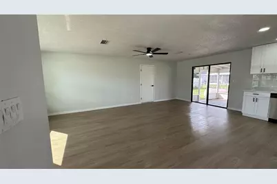 9353 Chase Street, Spring Hill, FL 34606 - Photo 7