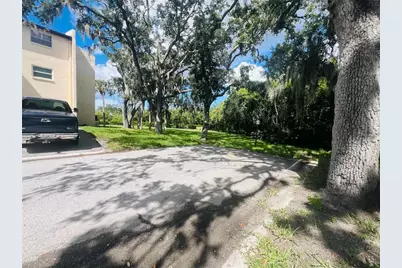 5245 Amulet Drive #207, New Port Richey, FL 34652 - Photo 17