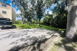 5245 Amulet Dr, New Port Richey, FL 34652 - Photo 17