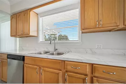 2001 N Oleander Avenue, Daytona Beach, FL 32118 - Photo 15